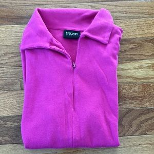 New York & Company short sleeve have zipper top Size small